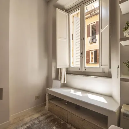 Apartamento Elegant Retreat In Piazza Sforza Cesarini