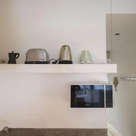 Elegant Retreat In Piazza Sforza Cesarini Apartamento Roma